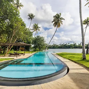 Cranganor History Cafe & Riverside Chateau North Paravur