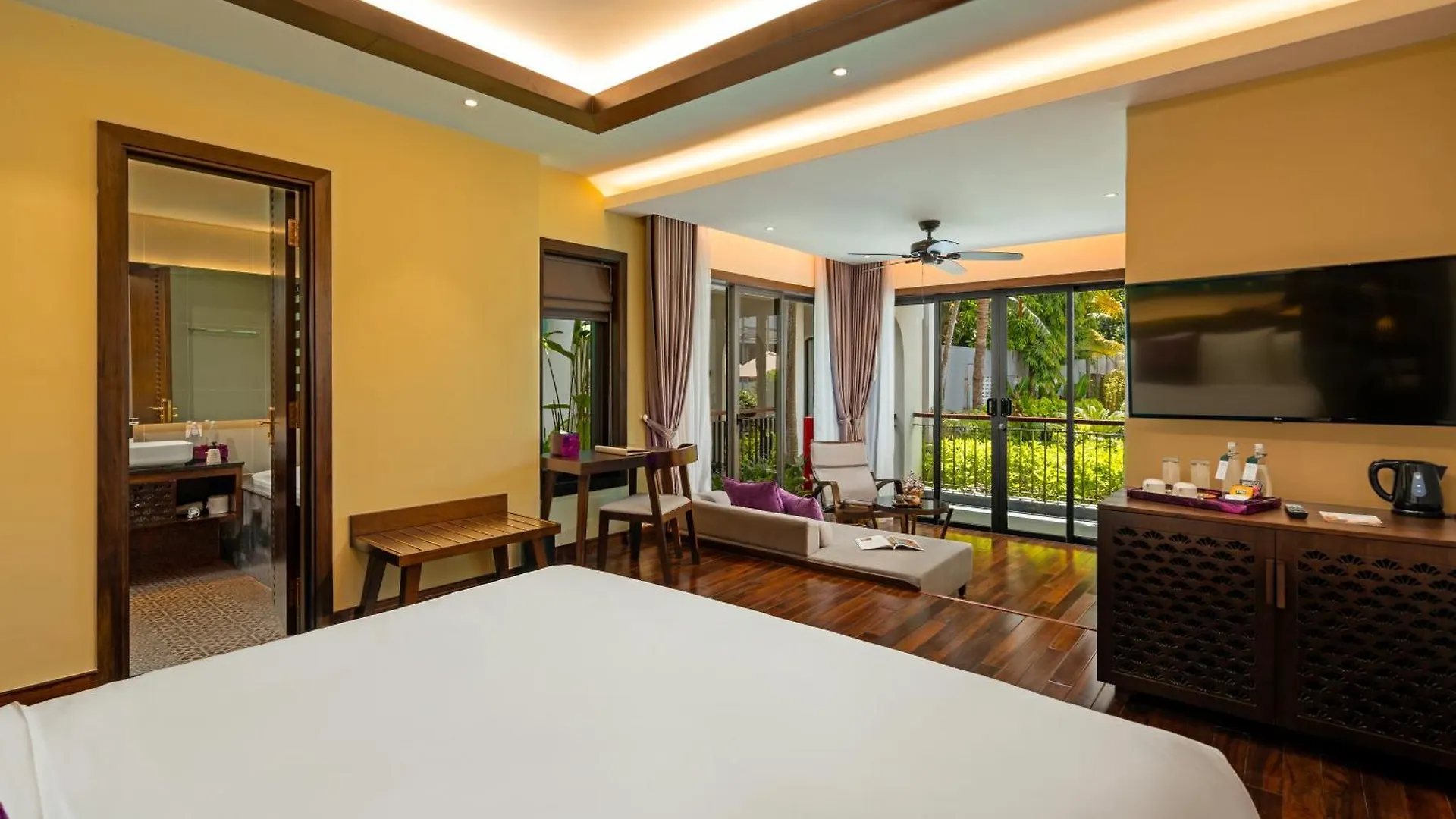 ****  The Saga Hotel 会安 越南